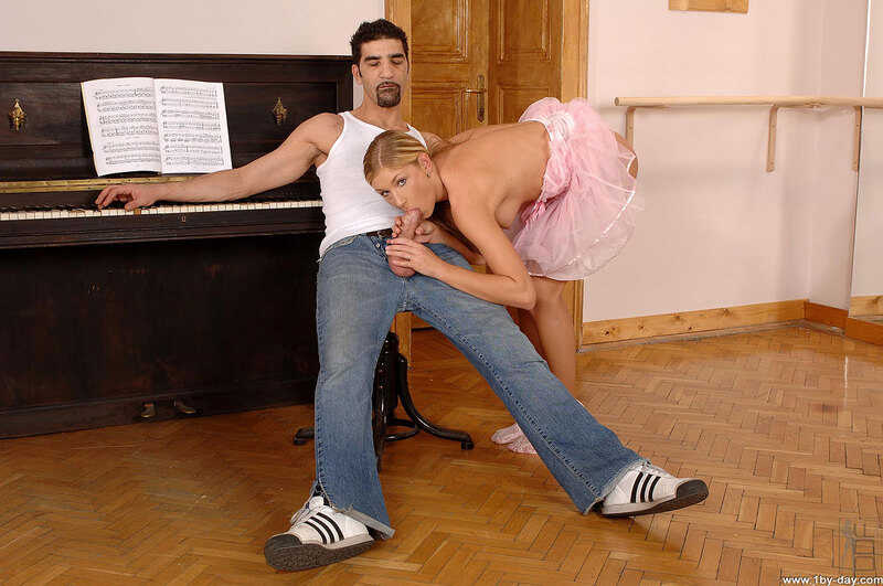 Blonde ballerina Daisy's big tits bounce as she gets fucked in a dance studio doggy-style by her ballet instructor - ...