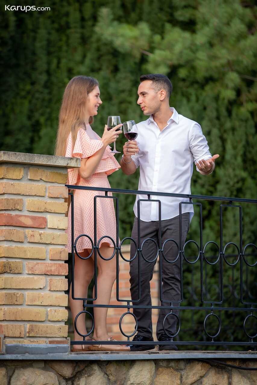 Outdoor Amateur Mary Rock Gets Deepthroated by Her Lover after Wine and Foreplay - Mary Rock