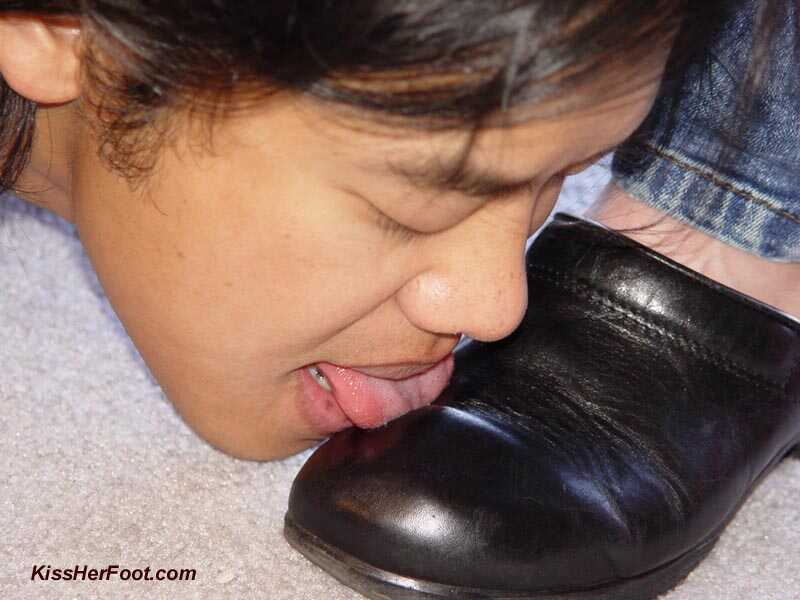 The Slave's Delight: A Caucasian Goddess Demands Her Asian Servant's Undivided Attention - 