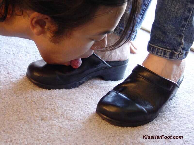 The Slave's Delight: A Caucasian Goddess Demands Her Asian Servant's Undivided Attention - 
