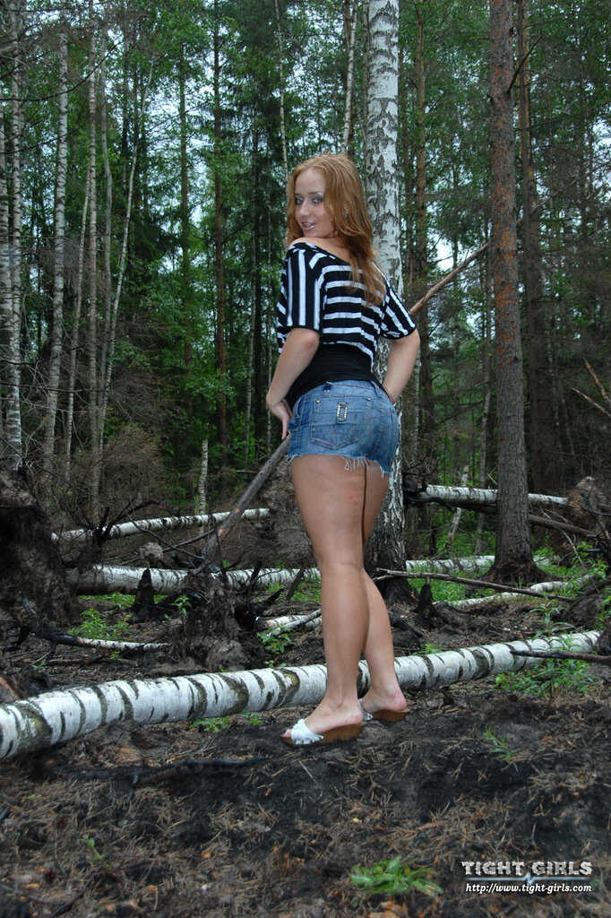 Sexy Redhead PAWG Flashes Her Tiny Tits and Big Butt While Hiking Through the Forest - 
