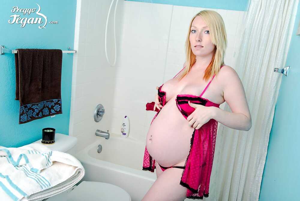 Pregnant Tegan Riley shows off her naked body in a bathtub with wet panties and saggy tits. - Tegan Riley
