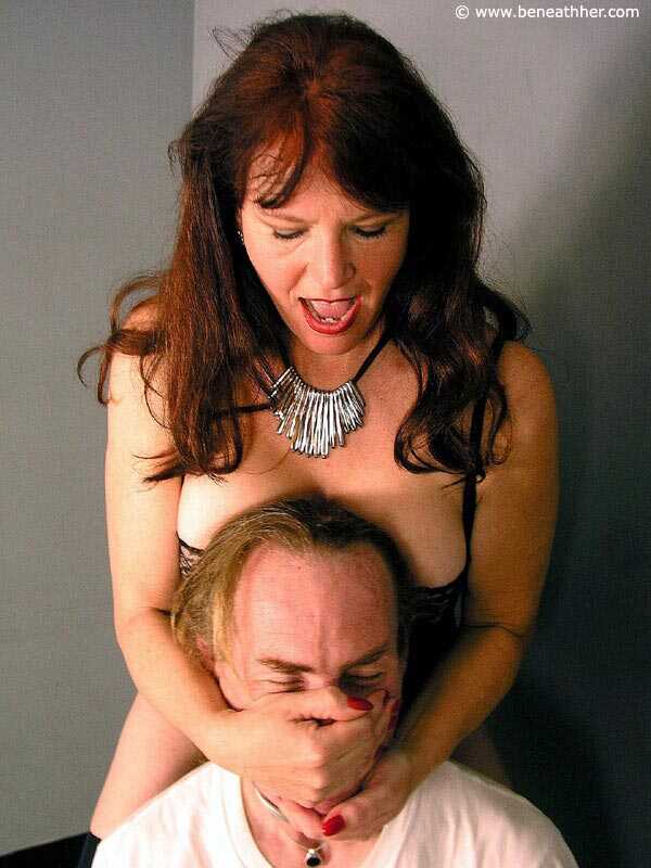 Redheaded Goddess Reveals Her Sensual Secrets: A CFNM Worship Session with a Collared Male Slave - 
