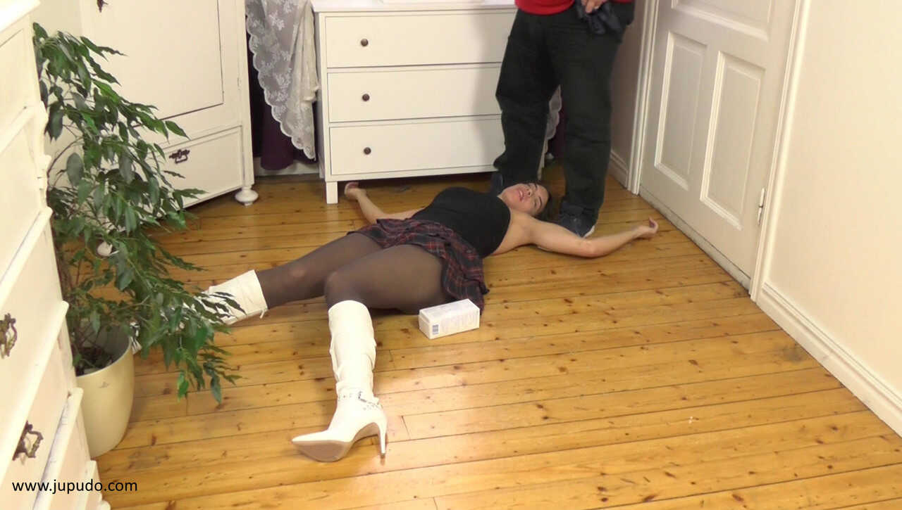 Bound and Gagged Babe's Wicked Predicament - 
