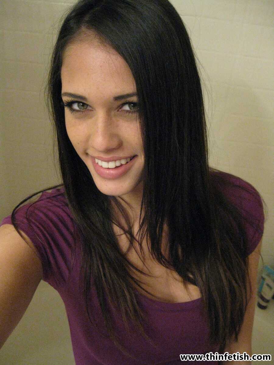 Skinny Girl Tiffany Thompson's Secret Bathroom Mirror Nude Selfies Revealed - Tiffany Thompson