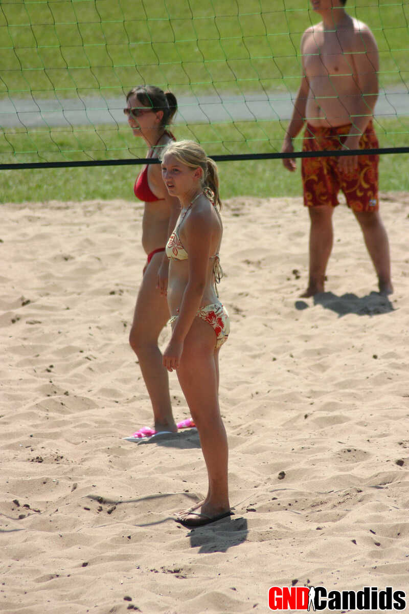 Sneaky Sunbathing: Naughty Amateurs Expose Their Private Parts on the Beach! - 