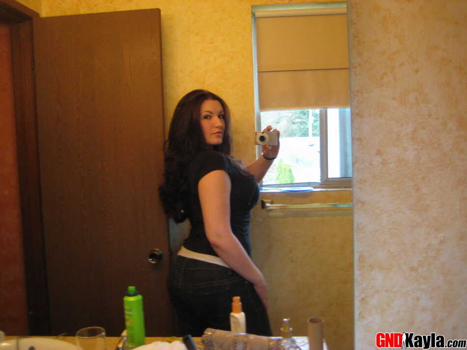 Curvy Brunette Masturbates in the Bathroom and Captures it all on Camera