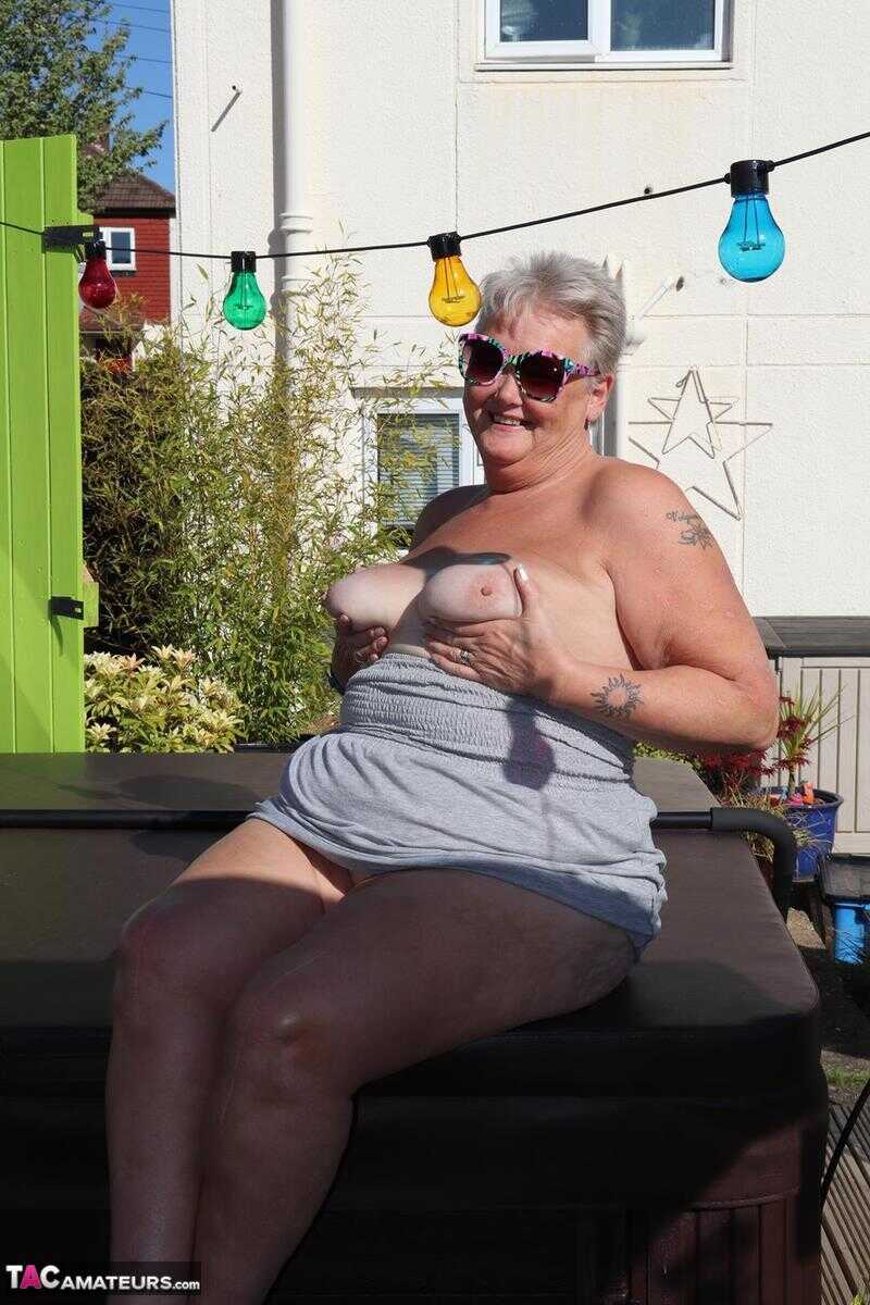 Mature Mommy Gets Wet and Wild in the Backyard with Shoe Licking Antics - Valgasmic Exposed