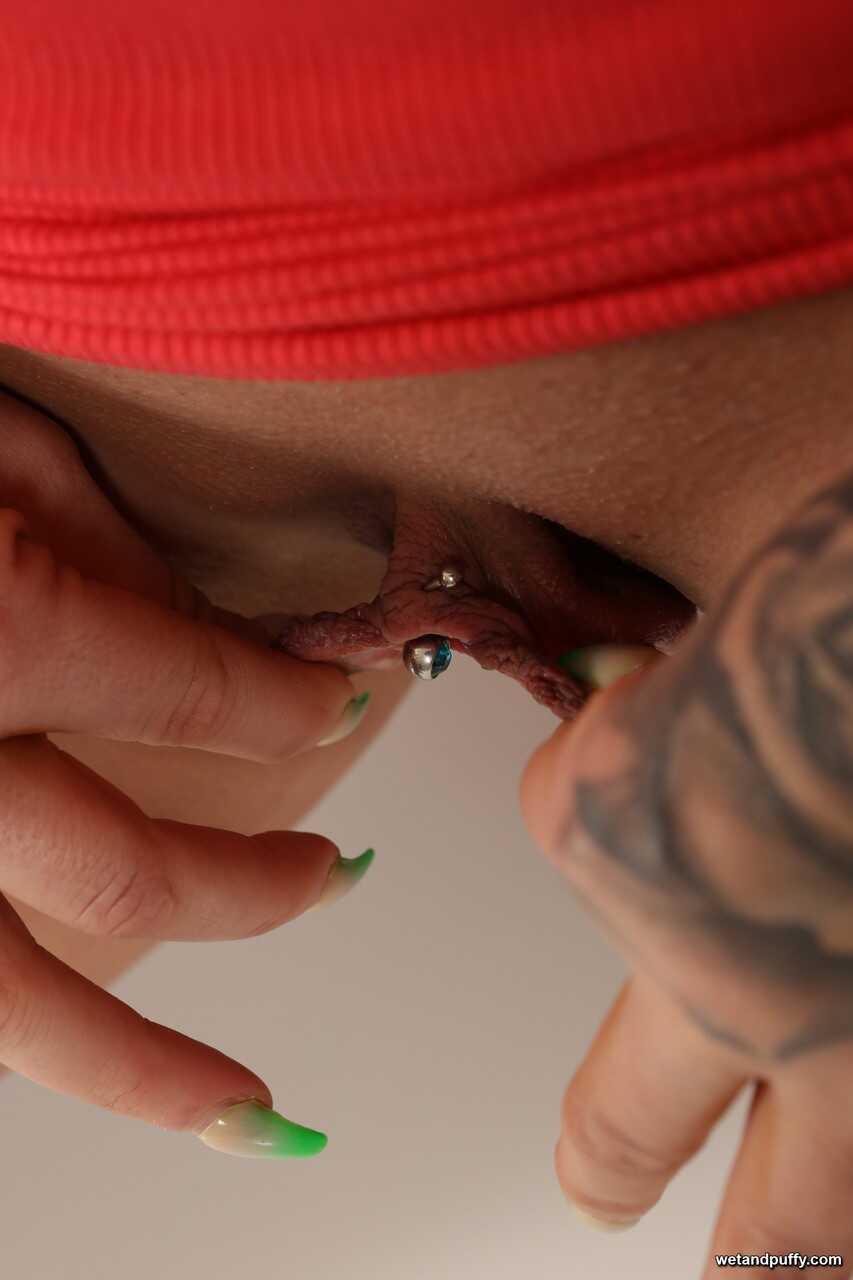 Blonde Tattooed Goddess Louise Lee Cums with a Corncob Vibrator on her Table - Louise Lee