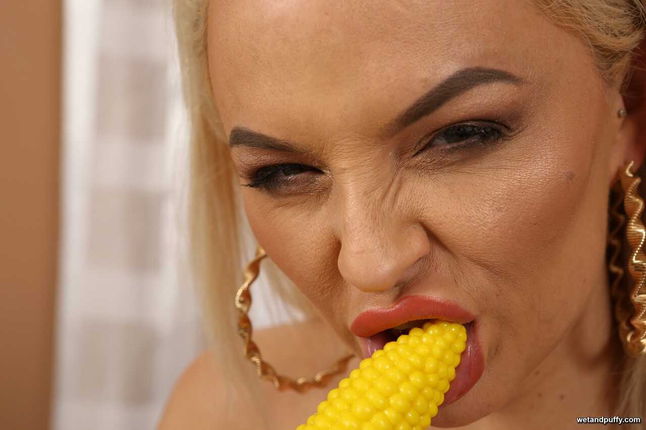 Blonde Tattooed Goddess Louise Lee Cums with a Corncob Vibrator on her Table - Louise Lee
