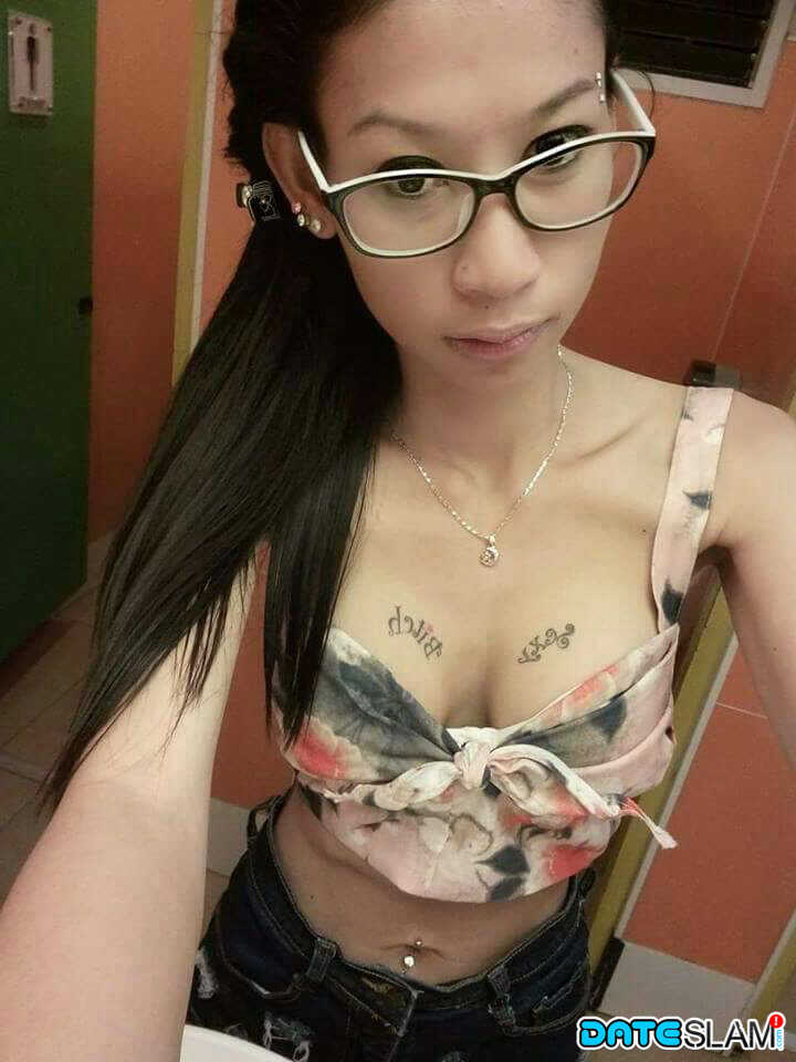 Naughty Newcy's Nerdy Non-Nude Nakedness: The Secret Selfies of a Teenage Bikini Babe on Vacay! - Newcy
