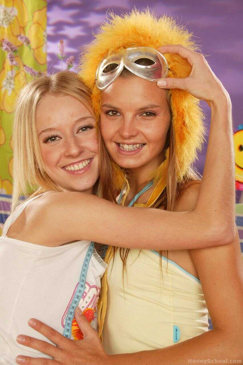 Young Zuzana S. Contorts for a Pink-Pussied Pussy Licking and Toying Lesbian Fun Fest - Suzie Carina, Hanna Honeypot