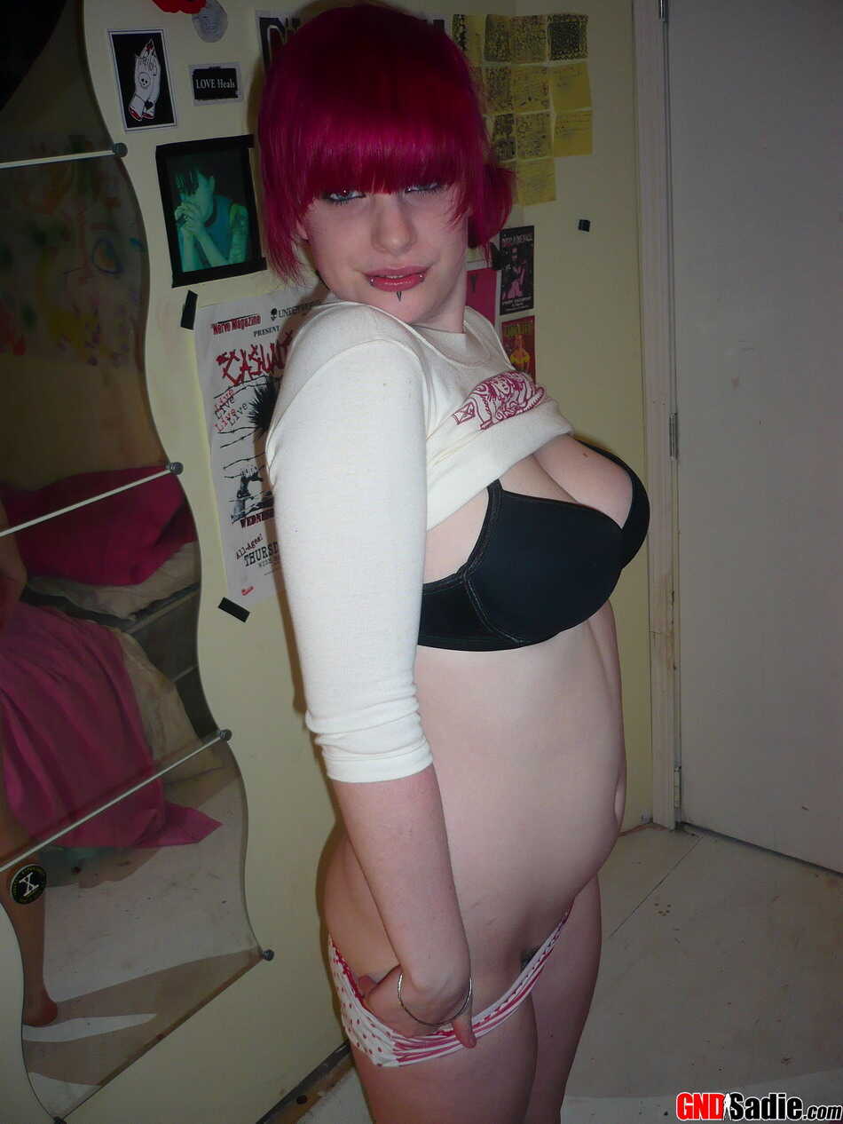 Blushing Bedroom Bombshell: The Young and Naughty Redhead - 