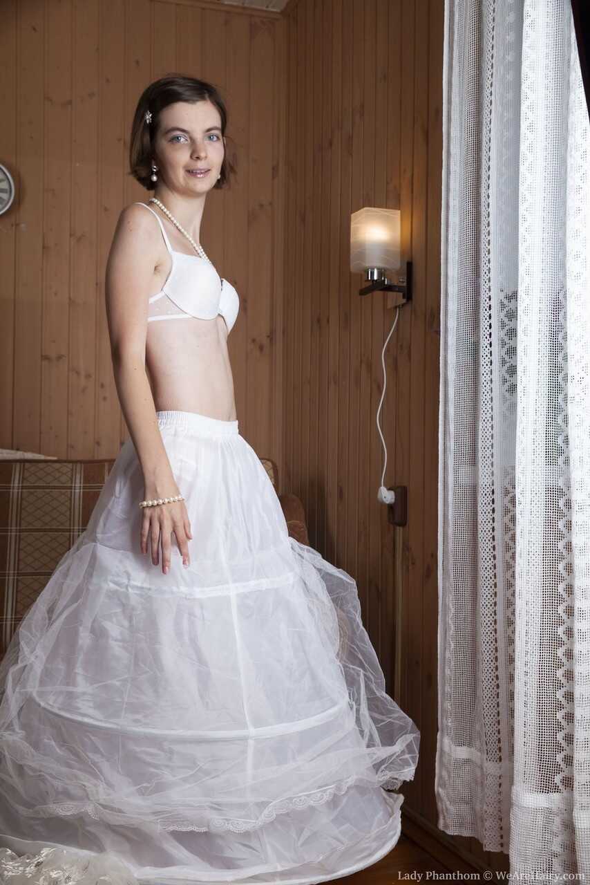 Short haired Lady Phanthom spreads her vintage pussy after getting naked - Lady Phanthom