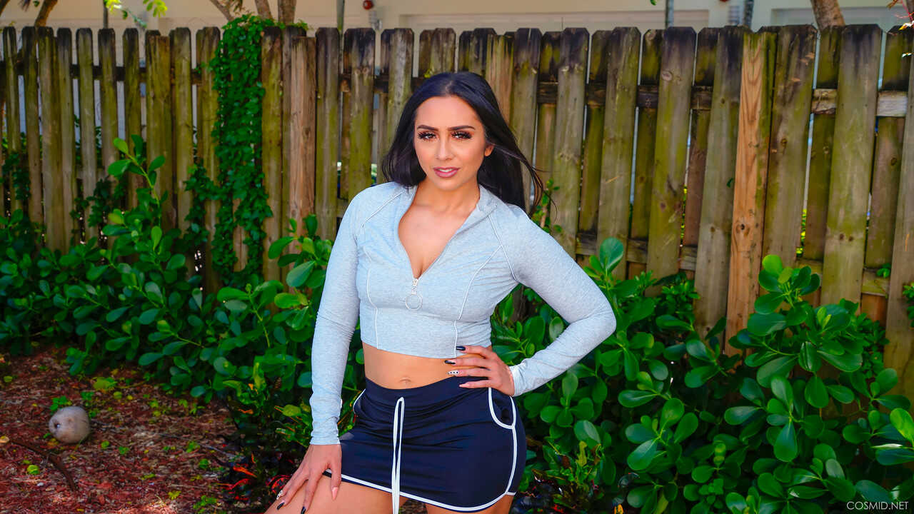 Lily Hall's Juicy Booty Bounces in the Backyard: A Tight Ass Amateur Model - Lily Hall