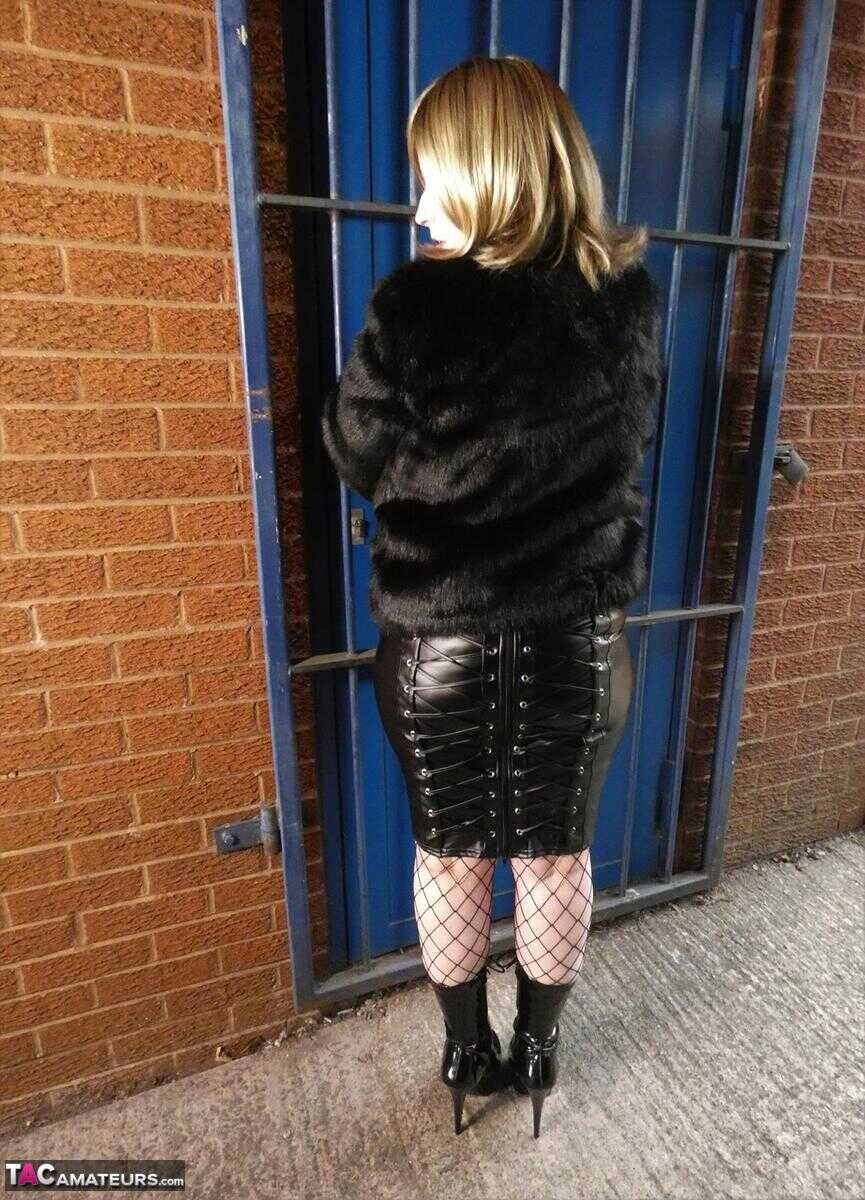 Posh Sophia's Leather Skirt and Fishnets Adventure