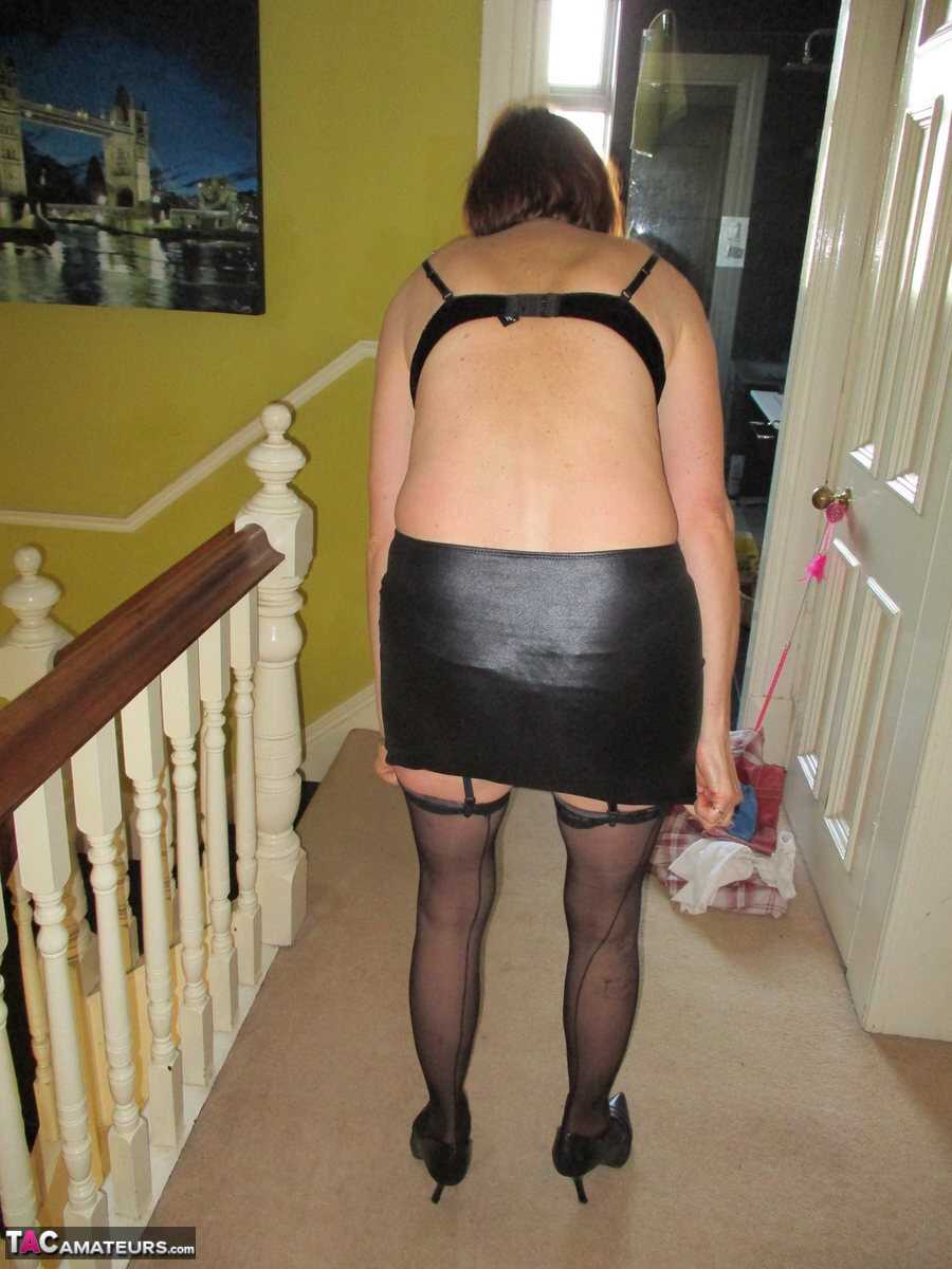 Mature Slutscot Susan Pleasures Her Pussy with a Vibrator and Gets Off on It - Slutscot Susan