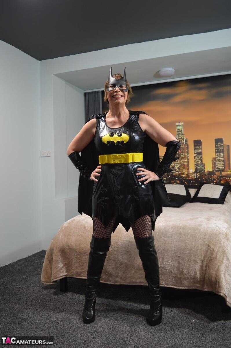 Busty Barby's Mature Cosplay Attire Reveal BBW Mature and Big Titted MILF Gets Down and Dirty in Pantyhose! - Barby Slut