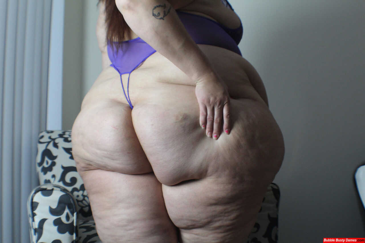 Milf's Tight Lingerie Shows Off Her Curvy Thunder Thighs And Massive Ass - 