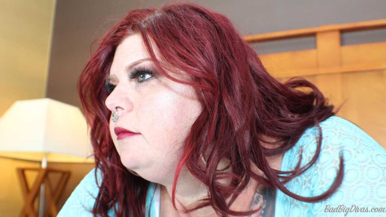 Nikki Cakes' Redheaded Thunder Thighs Revealed: A SSBBW Ass-Centric Love Story - Nikki Cakes