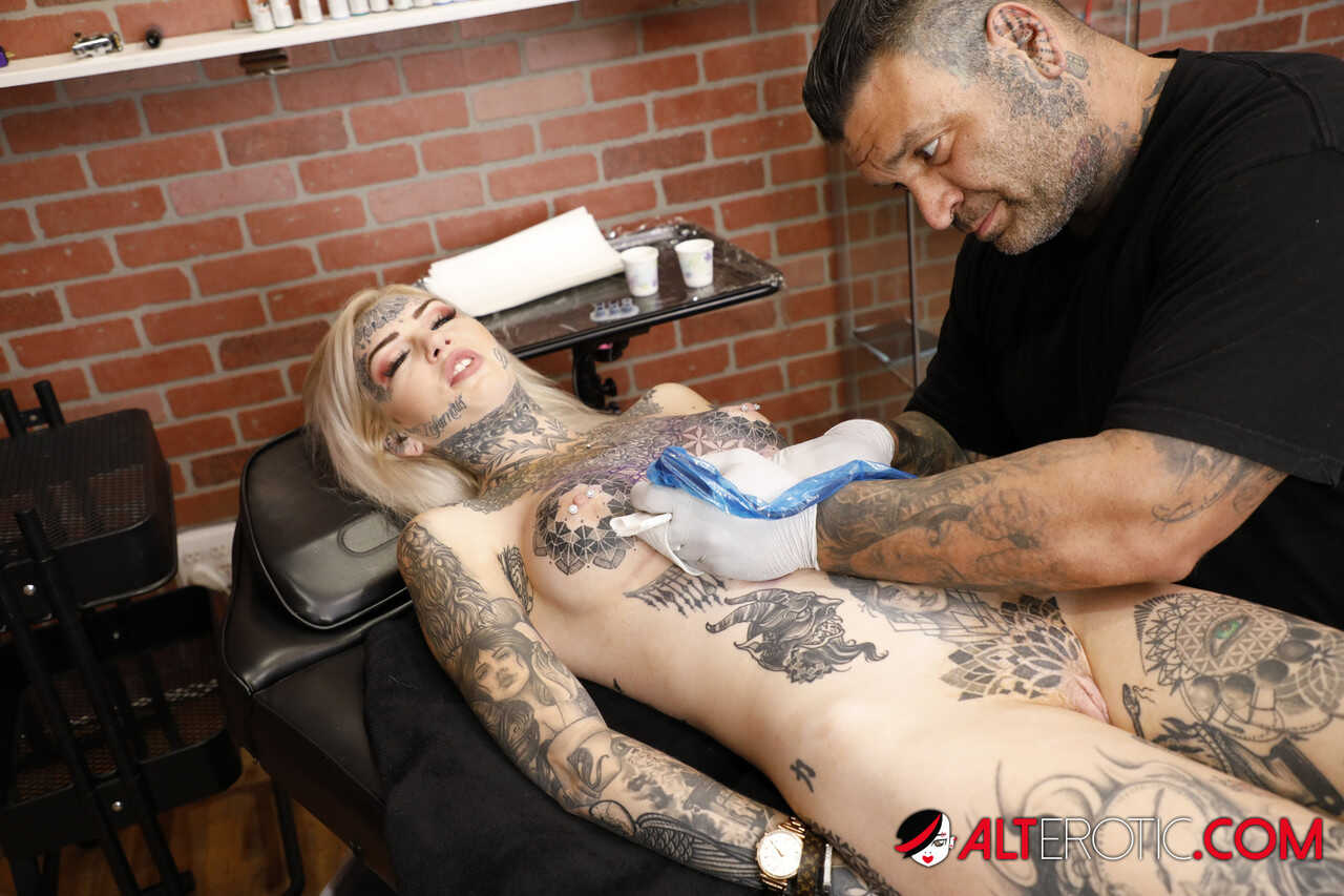 Amber's Inked Inspiration A Young Blonde's Tatted Twat Is Toyed With After Her Latest Studio Visit - Amber Luke