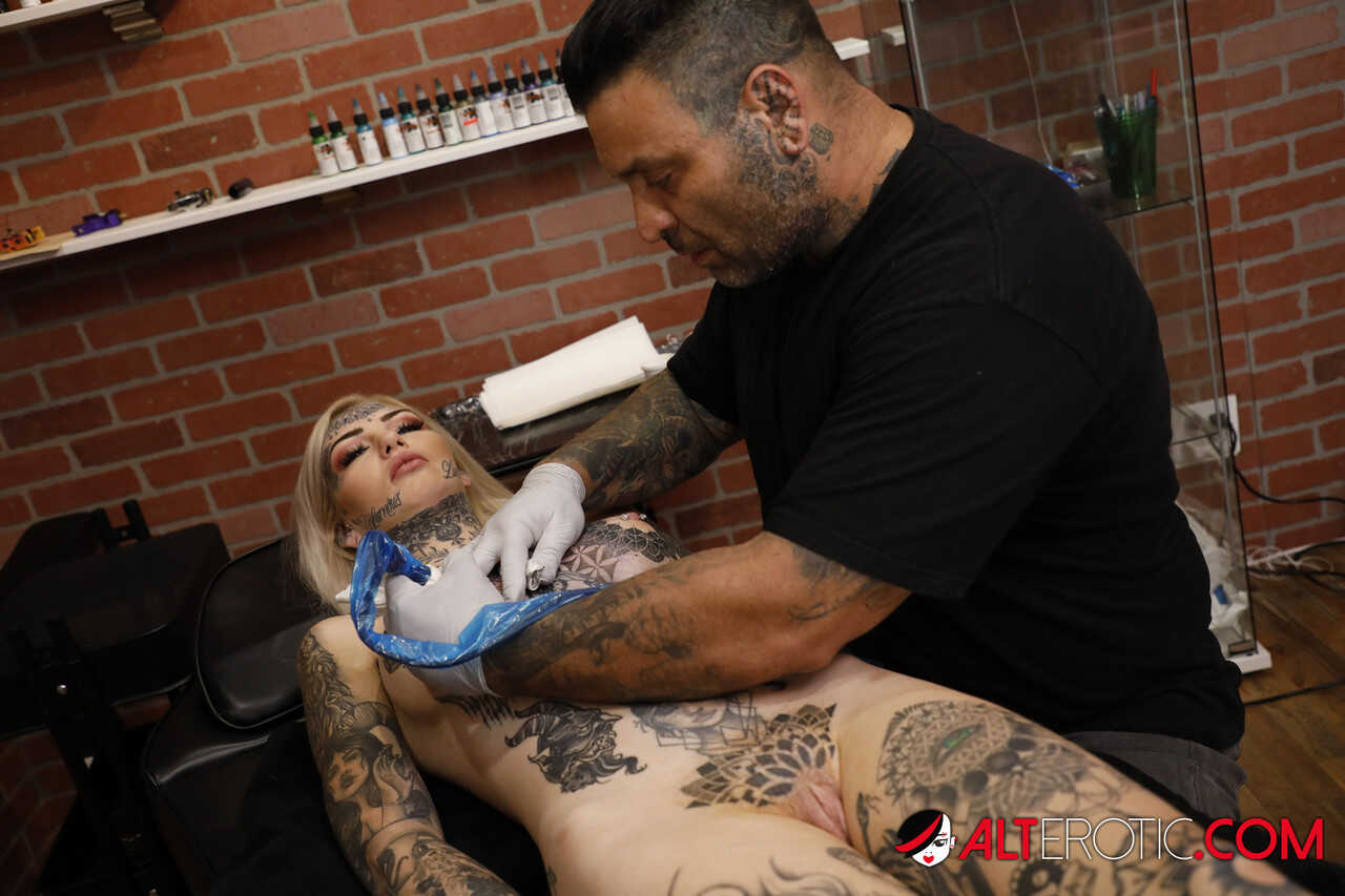 Amber's Inked Inspiration A Young Blonde's Tatted Twat Is Toyed With After Her Latest Studio Visit - Amber Luke