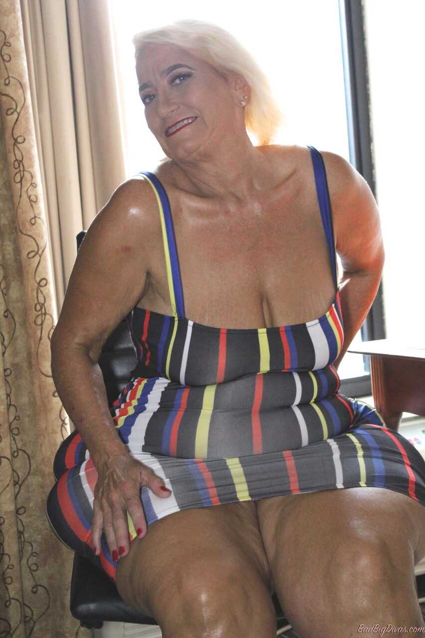 Blonde Granny Amber Conners Hikes her Dress Up to Show Her Mega Ass and Massive Booty on the Trail! - Amber Conners