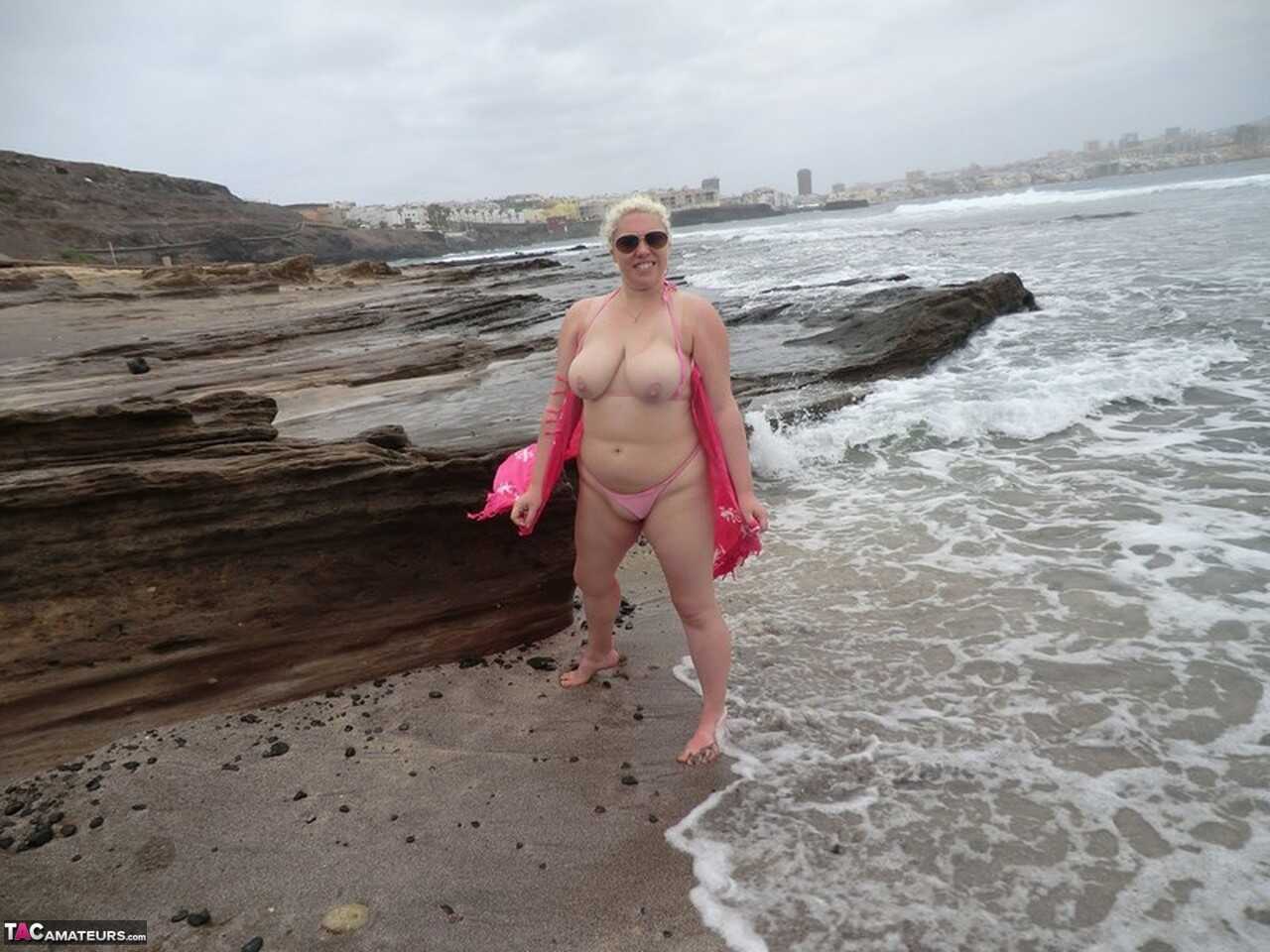 Barby's Plump Body at the Beach: A Mature Chubby Bikini Show