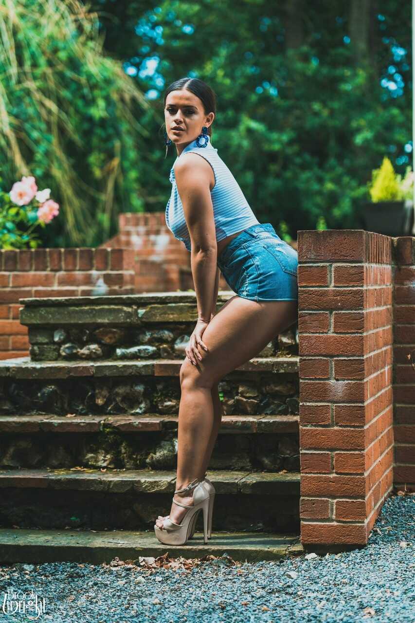 Stripping in High Heels The Perfect Body of Brook Wright - Brook Wright