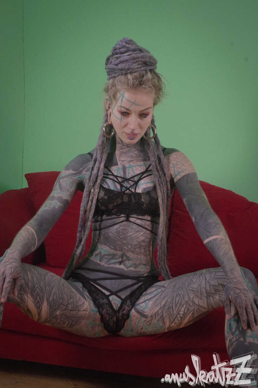 Anal Prowess: Tattooed Lily Lu Sucks and Fucks her Ass with a Dildo for your Viewing Pleasure - Anuskatzz, Lily Lu