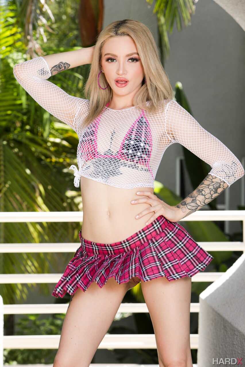 Tattooed Blonde's Jizz-Oozing Anal Cavity: A Lola Fae and Ramon Nomar Creampie Cumshot - Lola Fae, Ramon Nomar