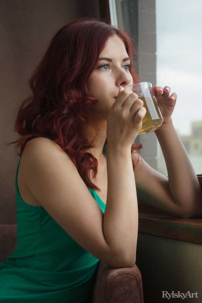 Pearl Ami's Green Dress Dilemma: The Red-Headed Nymphet's Secret Desires Unleashed - Pearl Ami