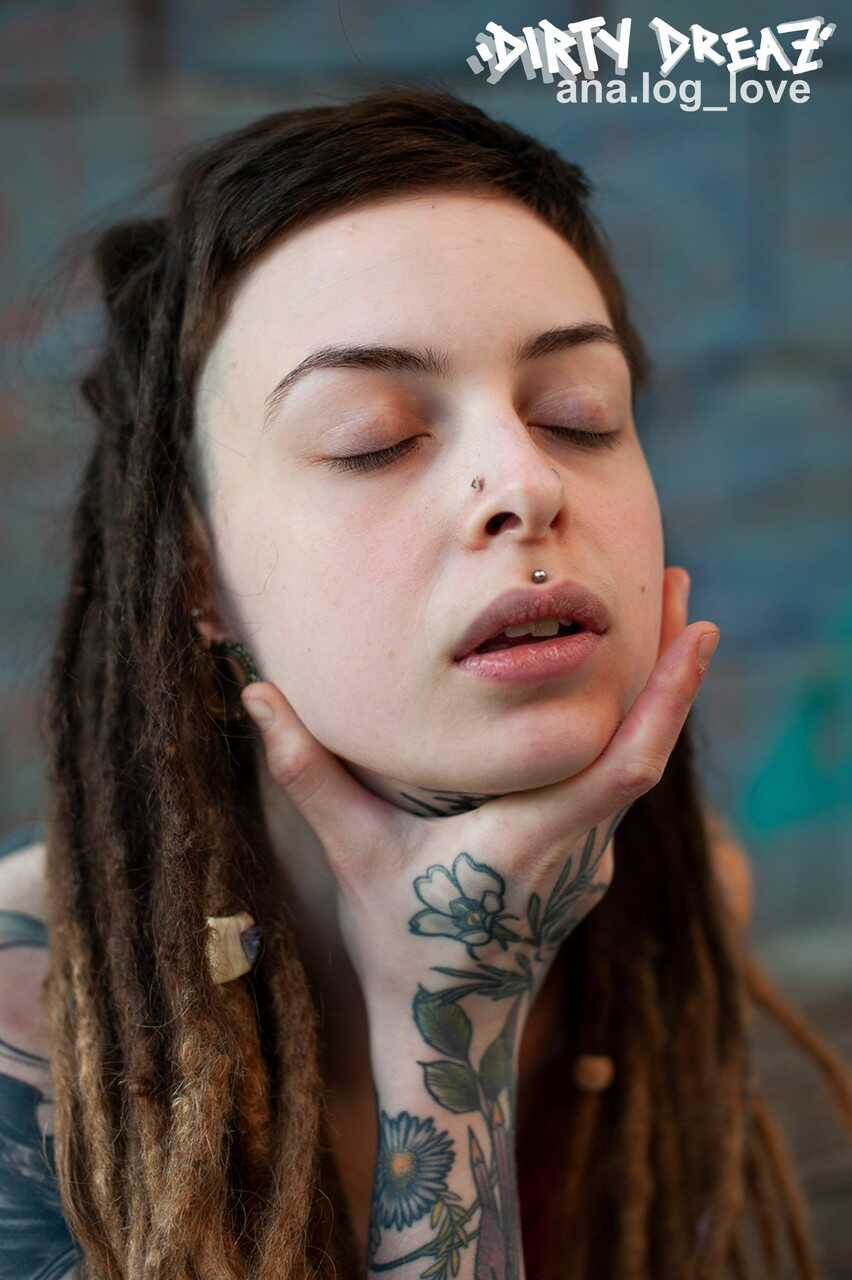 Tattooed female bodybuilder with dreadlocks gets naked in the woods for a solo show - Cutz