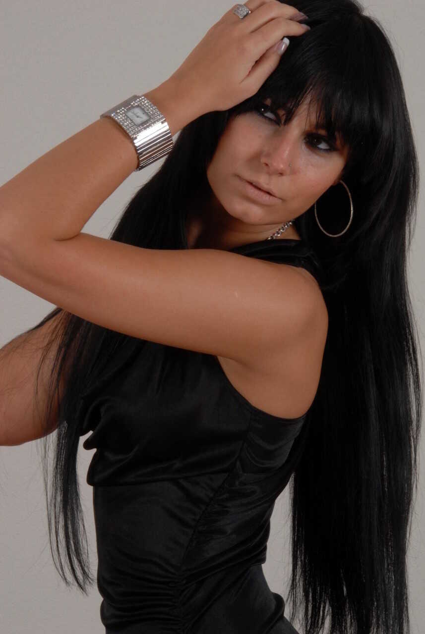 Carie's Steampunk Watch: Dark-haired Amateur Model Shines In Metal Dress - Carie