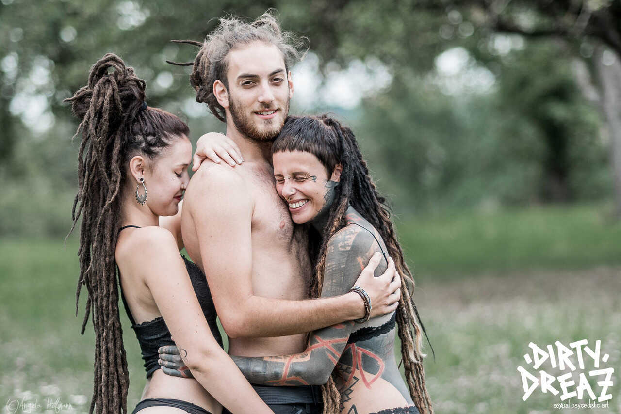 Rural Revelry: Alternative Boys and Girls Get Freaky at the Farmhouse with Jiajialaz, Lidakikaz, and Martinoz - Jiajialaz,...