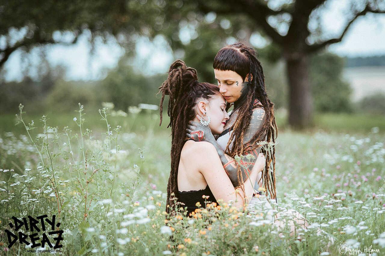 Rural Revelry: Alternative Boys and Girls Get Freaky at the Farmhouse with Jiajialaz, Lidakikaz, and Martinoz - Jiajialaz,...