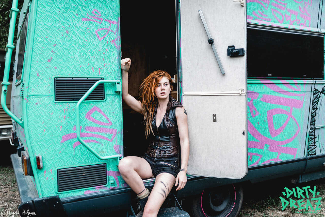 Rural Revelry: Alternative Boys and Girls Get Freaky at the Farmhouse with Jiajialaz, Lidakikaz, and Martinoz - Jiajialaz,...