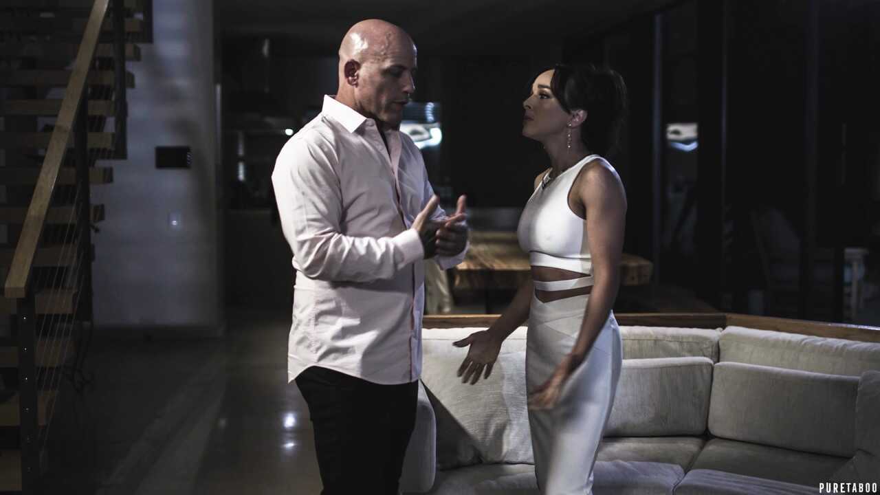 Taboo Love: Charly Summer's Naughty Encounter with Cytherea and Derrick Pierce - Charly Summer, Cytherea, Derrick Pierce
