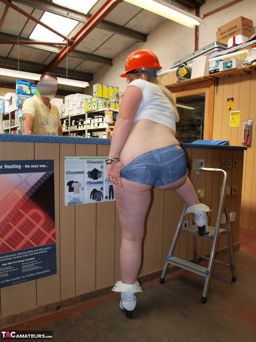 Blonde Fatty Samantha's Booty Shorts Reveal Her Thick Ass At The Hardware Store - Samantha