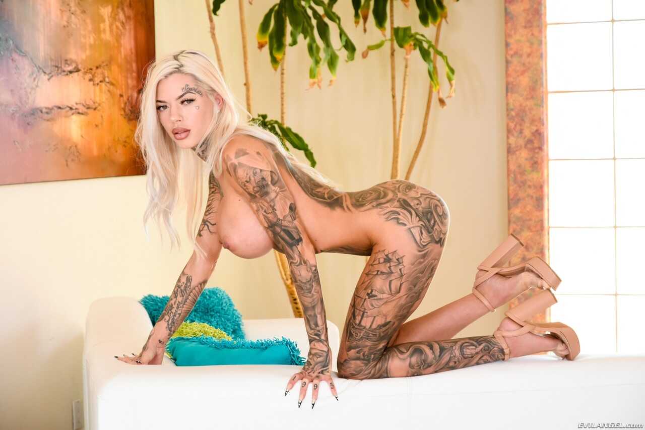 Tatted Blonde Goddess Chantal Danielle's Intense POV Sex with Mick Blue's Feet - Chantal Danielle, Mick Blue