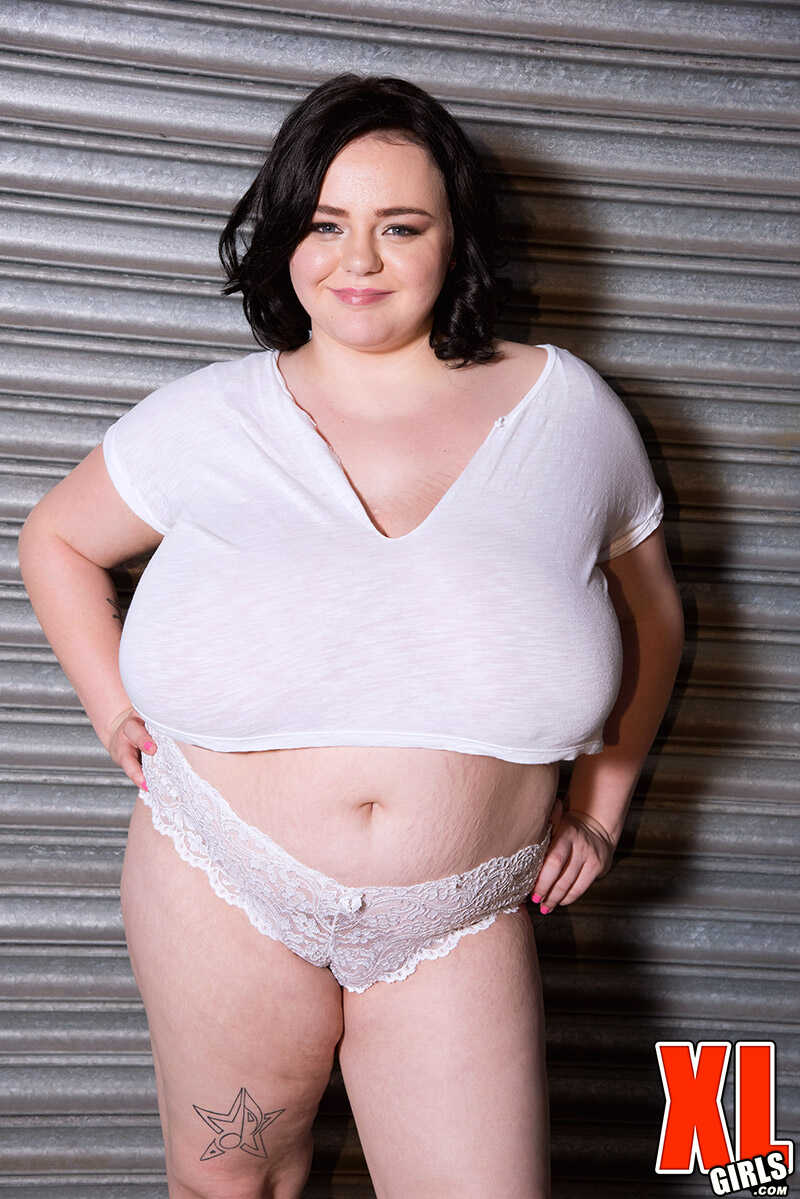 Overweight Brunette Peyton Thomas's Huge Oil Slicked Boobs are Too Much for One Hand! - Peyton Thomas