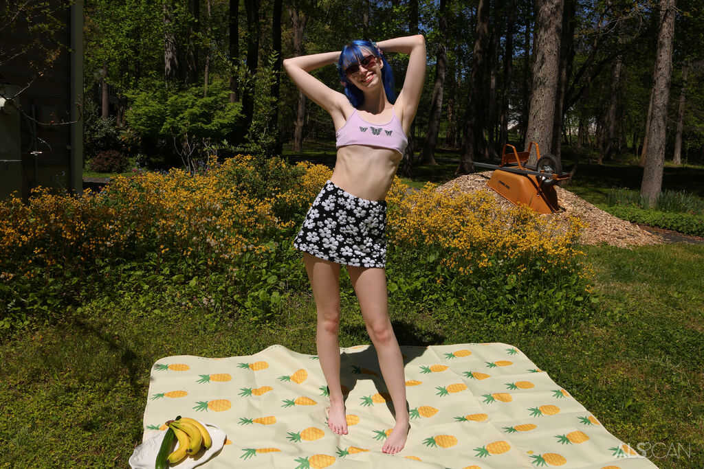 Skinny teen Aubrey Ansel gets her nerd on with bananas and cucumbers in the backyard!