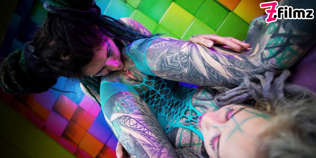 Tatted-up Lesbian Lovers Anuskatzz and Illuz Get Nasty with Anal Fisting and Pussy Tattoos - Anuskatzz, Illuz