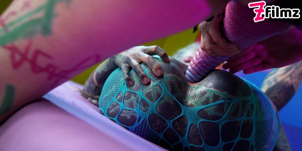 Tatted-up Lesbian Lovers Anuskatzz and Illuz Get Nasty with Anal Fisting and Pussy Tattoos - Anuskatzz, Illuz