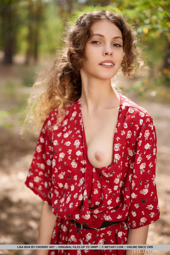 Lisa Bon's Sweet Naked Ass in the Woods - Lisa Bon