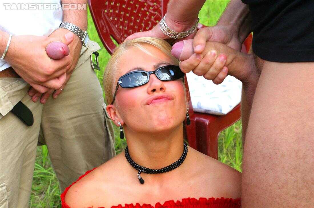 2 Clothed Couples Go Watersports on Island Getaway with Czech Mature Pissing in the Open Air while Bibi Fox Nerds off her ...