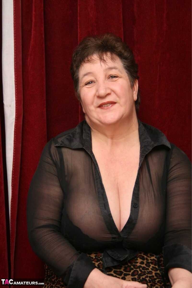 Older British Kinky Fatty Carols Thong Exposure during Upskirt Action - Kinky Carol