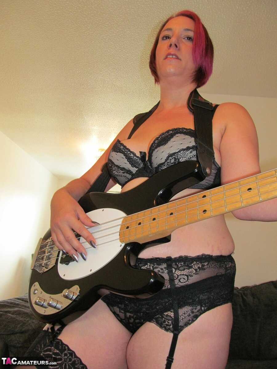 Curvy Mature Sara Banks Shows Off Her Natural Tits and Plays Guitar in a Lacey Lingerie Set - Sara Banks
