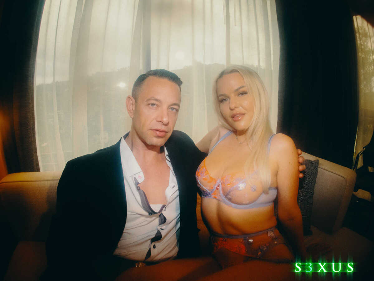 Blonde MILF Vic Marie loves 69 with her man friend while giving him oral sex before and after a hot fuck! - Vic Marie
