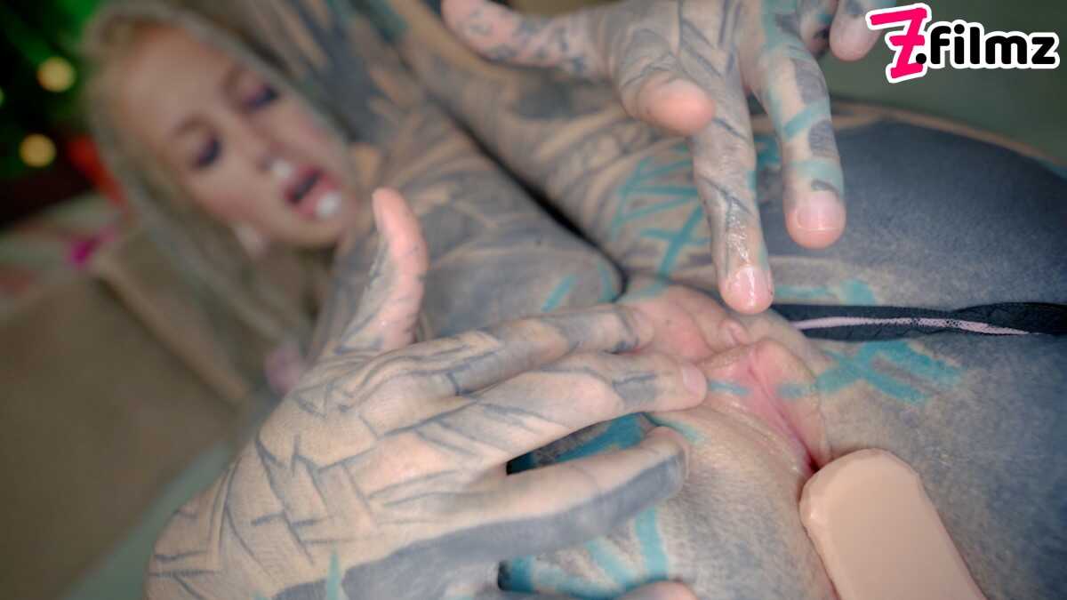 Blonde Lily Lu's Heavily Pierced Ass Gets Anally Fucked While Masturbating in a Lace-up Lingerie and High Heels - Anu...